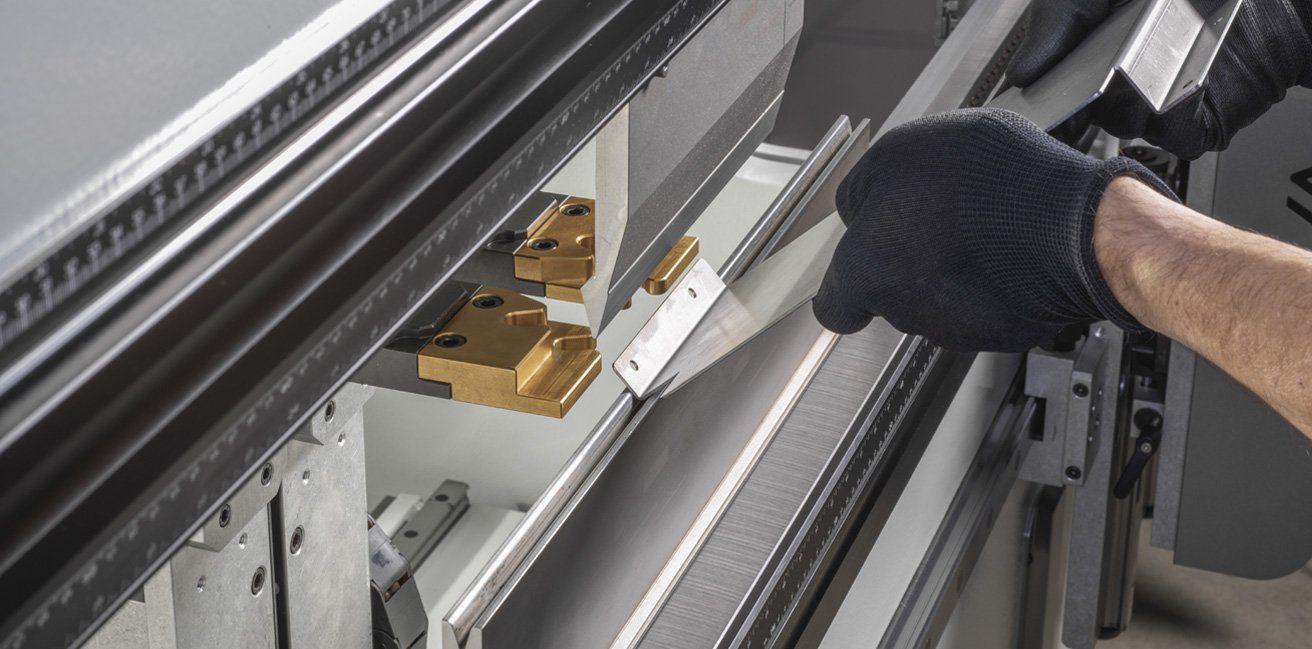 Ferramenta de prensa dobradeira