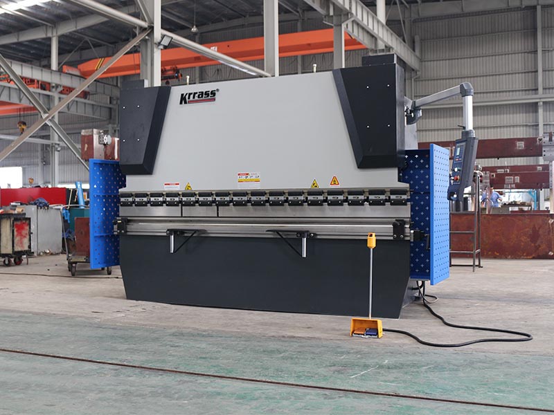CNC Bending Machine