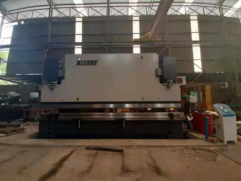 WC67K-600T6000 NC Press Brake Was Successfully Installed and Tested in Indonesia - install the huge NC press brake