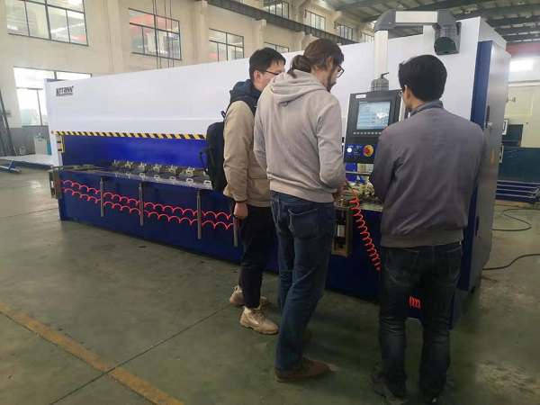 HRK V Groover Machine