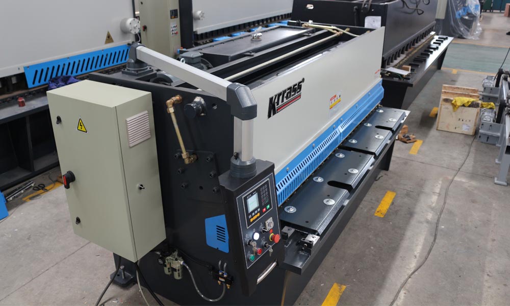 hydraulic shearing machine