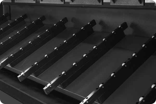 Cizalla guillotina hidráulica - protección fotoeléctrica trasera 1