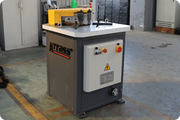 Machine à entailler à angle fixe - machine à entailler 2