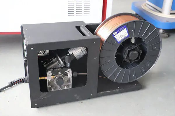 Handheld Laser Welding Machine - wire feeder