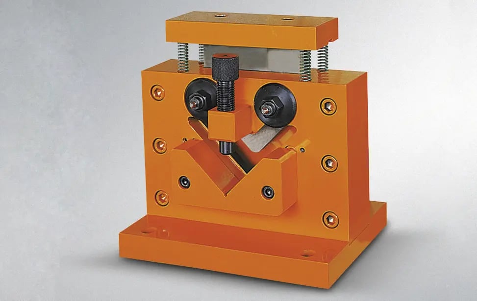 Hydraulic Punching Machine - Pictures 1 Cisaillement angulaire