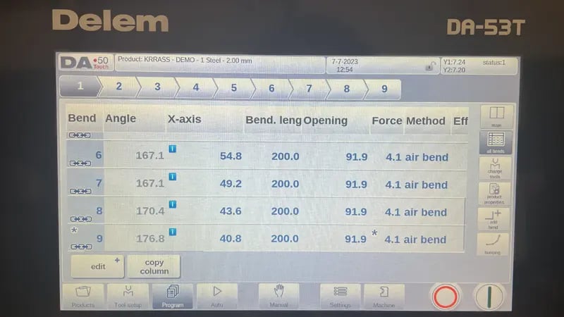 Prensa dobradeira CNC DELEM DA53T (dobra em arco) – IV - Imagens 11 Verifique os parâmetros de todas as etapas de trabalho em busca de erros.