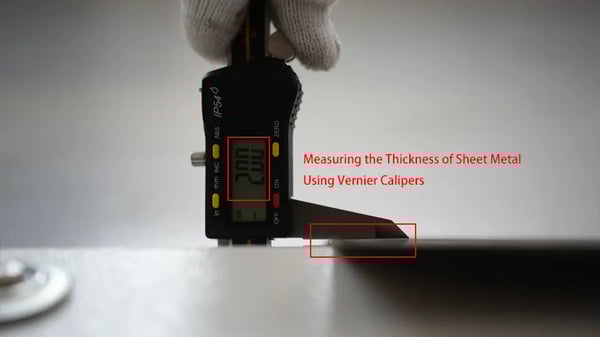 Measuring the Thickness of Sheet Metal Using Vernier Calipers