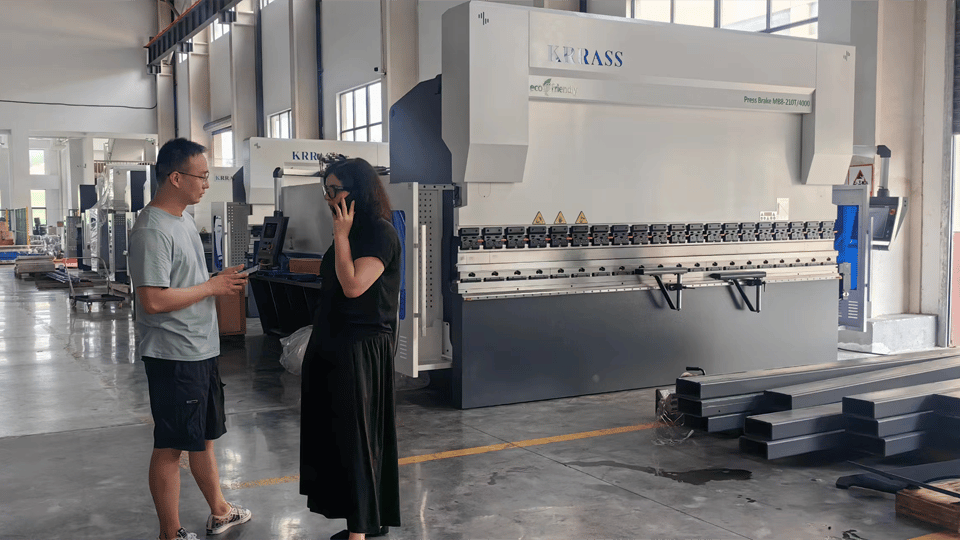 Hungarian Client Praises Our Press Brake Equipment - Pictures 1 Hungarian Client Praises Our Press Brake Equipment - hungarian client praises our press brake equipment 2