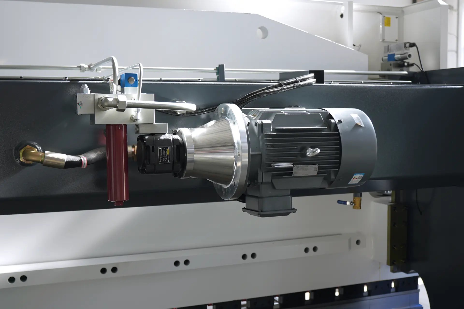 Motor principal Siemens MB8-210T4000-DA53T (Alemanha)