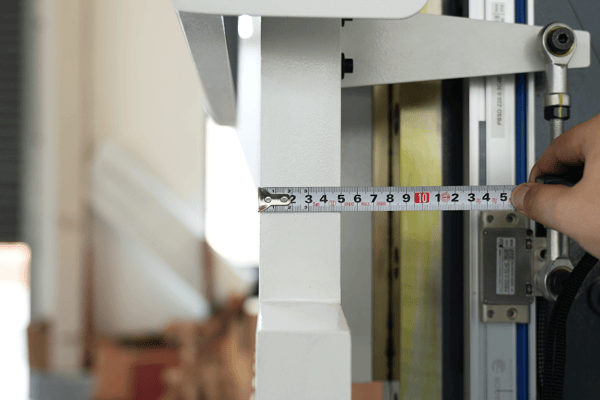 Prensa dobradeira CNC para chapas metálicas, 80 toneladas, controlador DELEM DA53T - Imagens 17 MB8-80T2500-DA53T