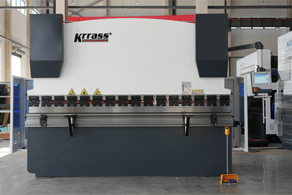 Prensa plegadora de 160 toneladas WC67K 160T3200 E300P