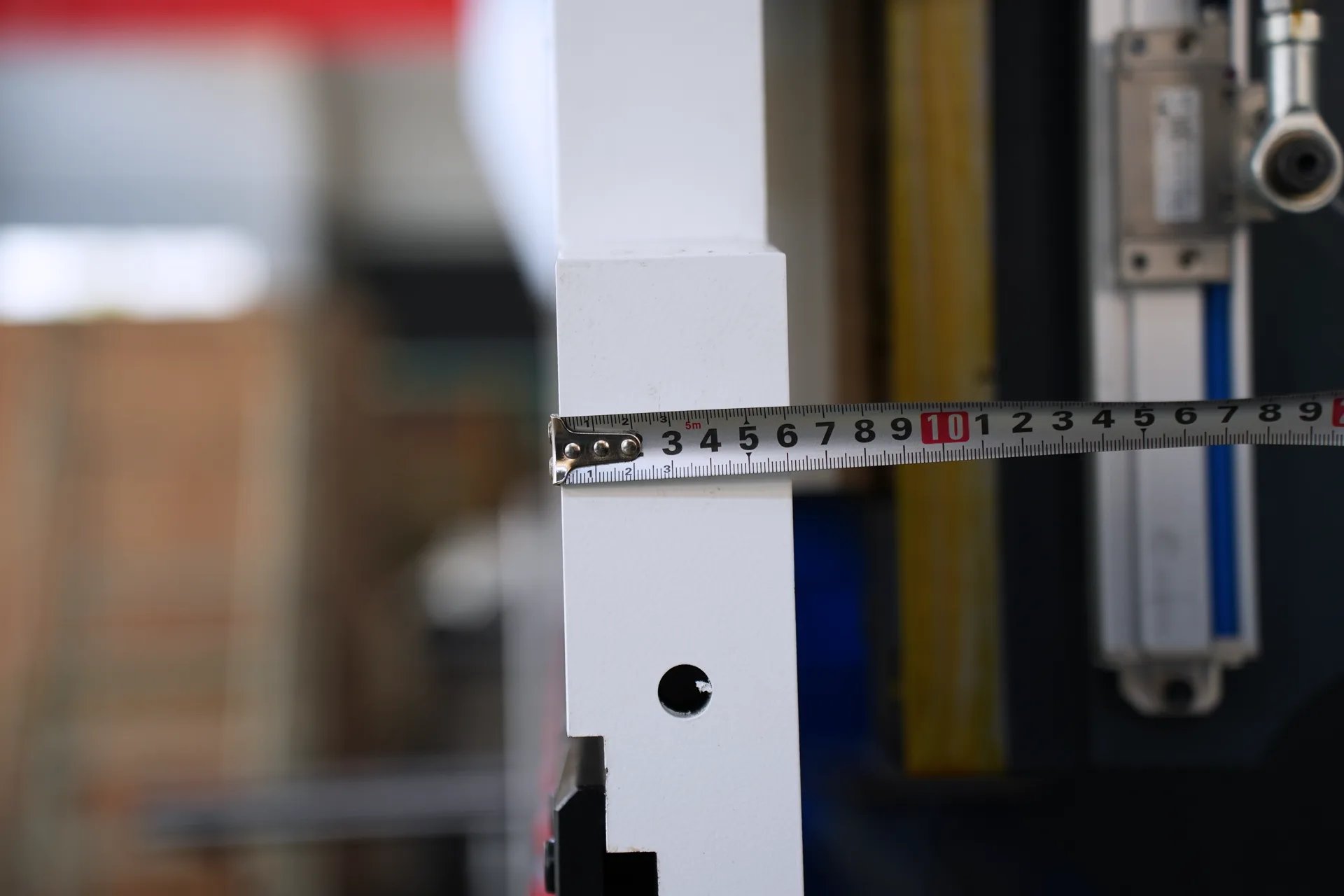 CNC Press Brake MB8-110T3200 4+1 Axis With DELEM DA53T controller - Pictures 17 Thickness of slider(60mm)