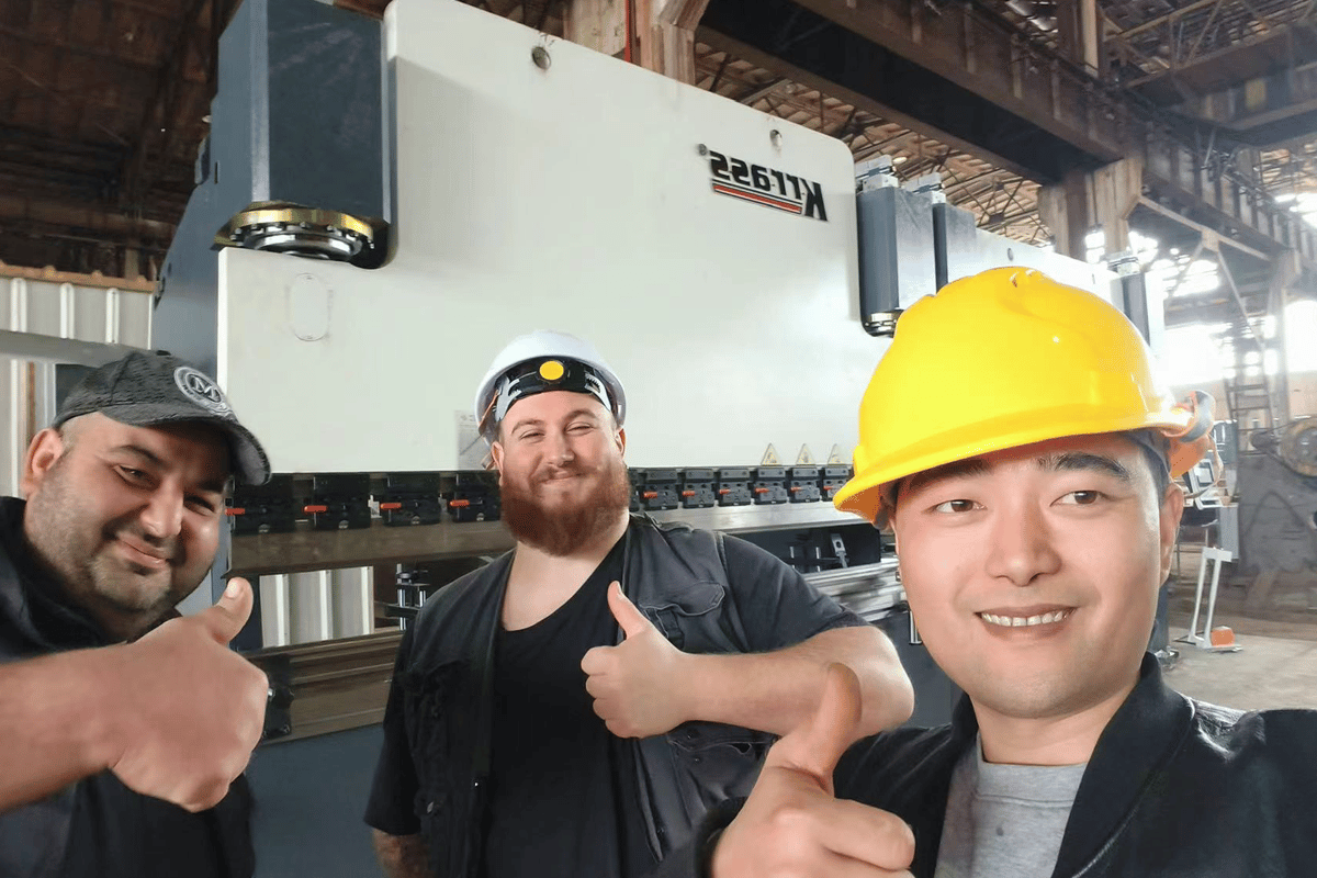 Apresentação do cliente - Prensa dobradeira CNC da Geórgia