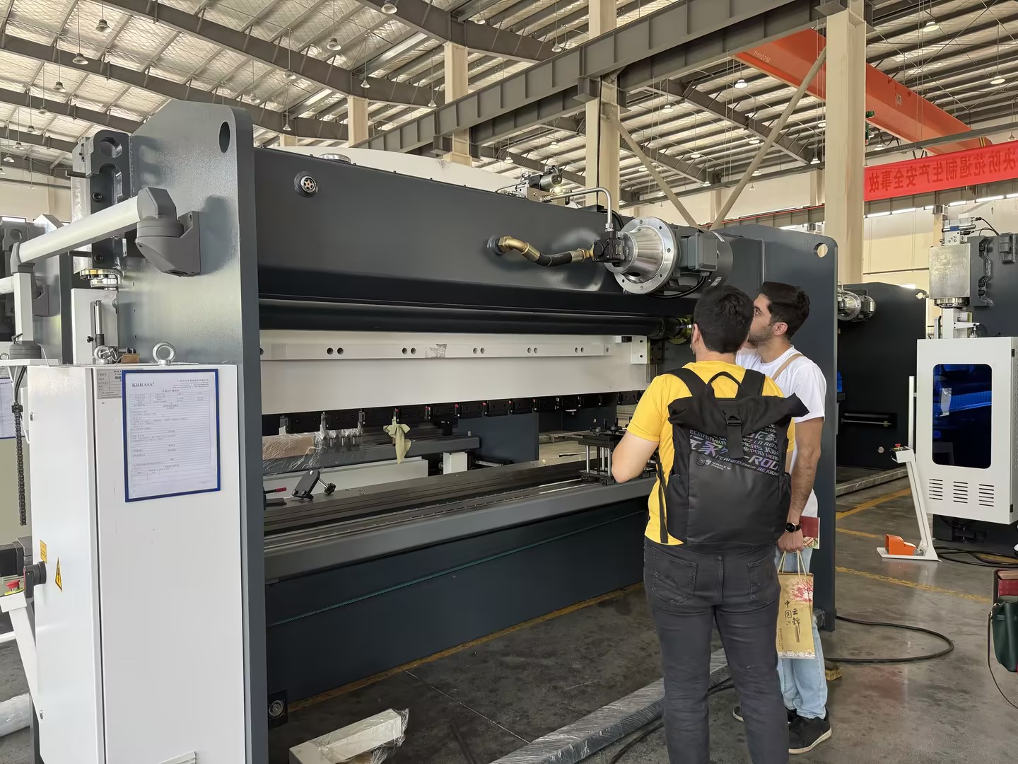 Iranian Client Explores Collaboration with Krrass Factory - Pictures 2 Iranian Client Explores Collaboration with Krrass Factory - 0f8bd3b2 2acb 4228 9195 b86d53940858