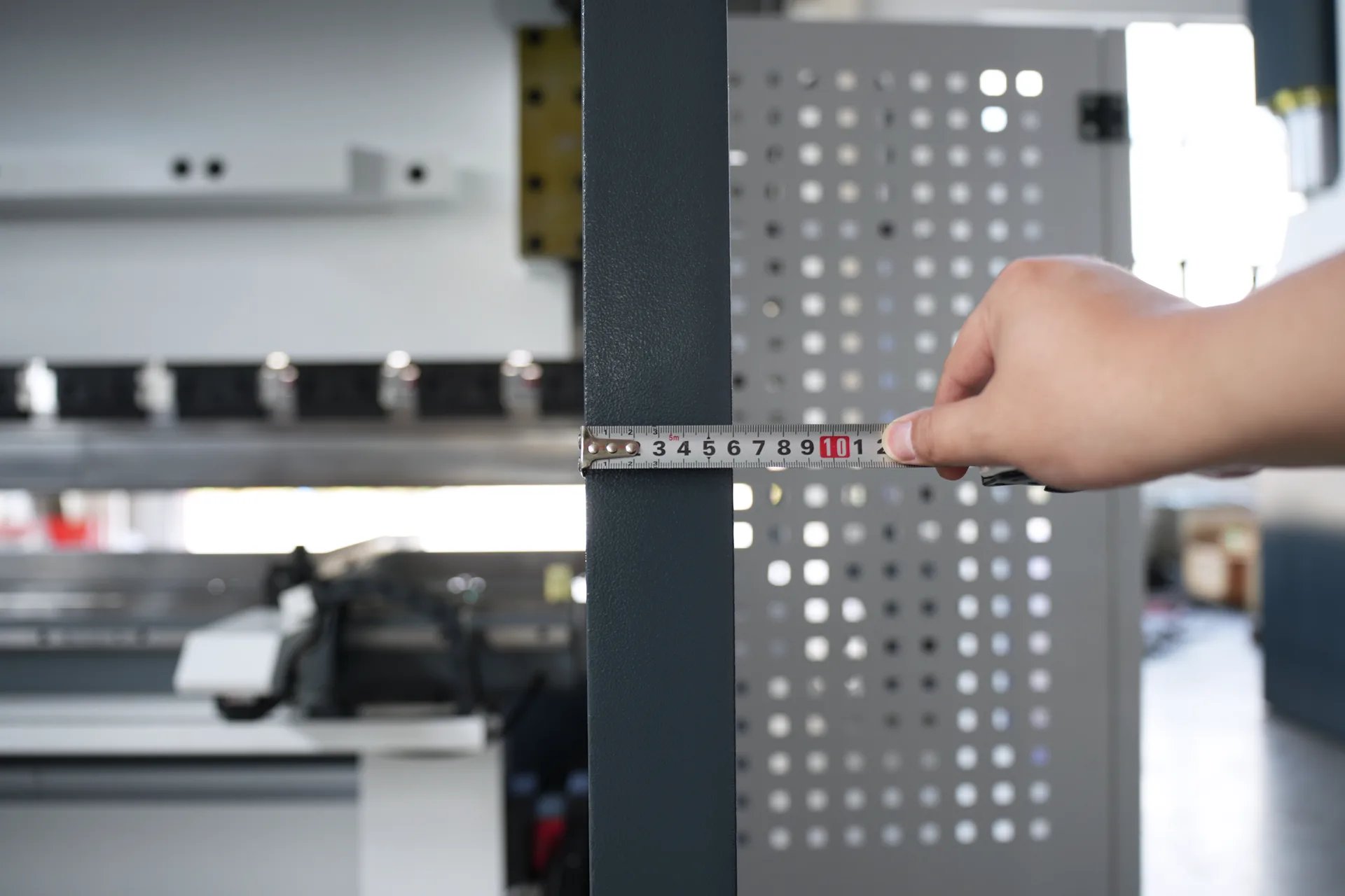 Espessura do painel lateral (60 mm)