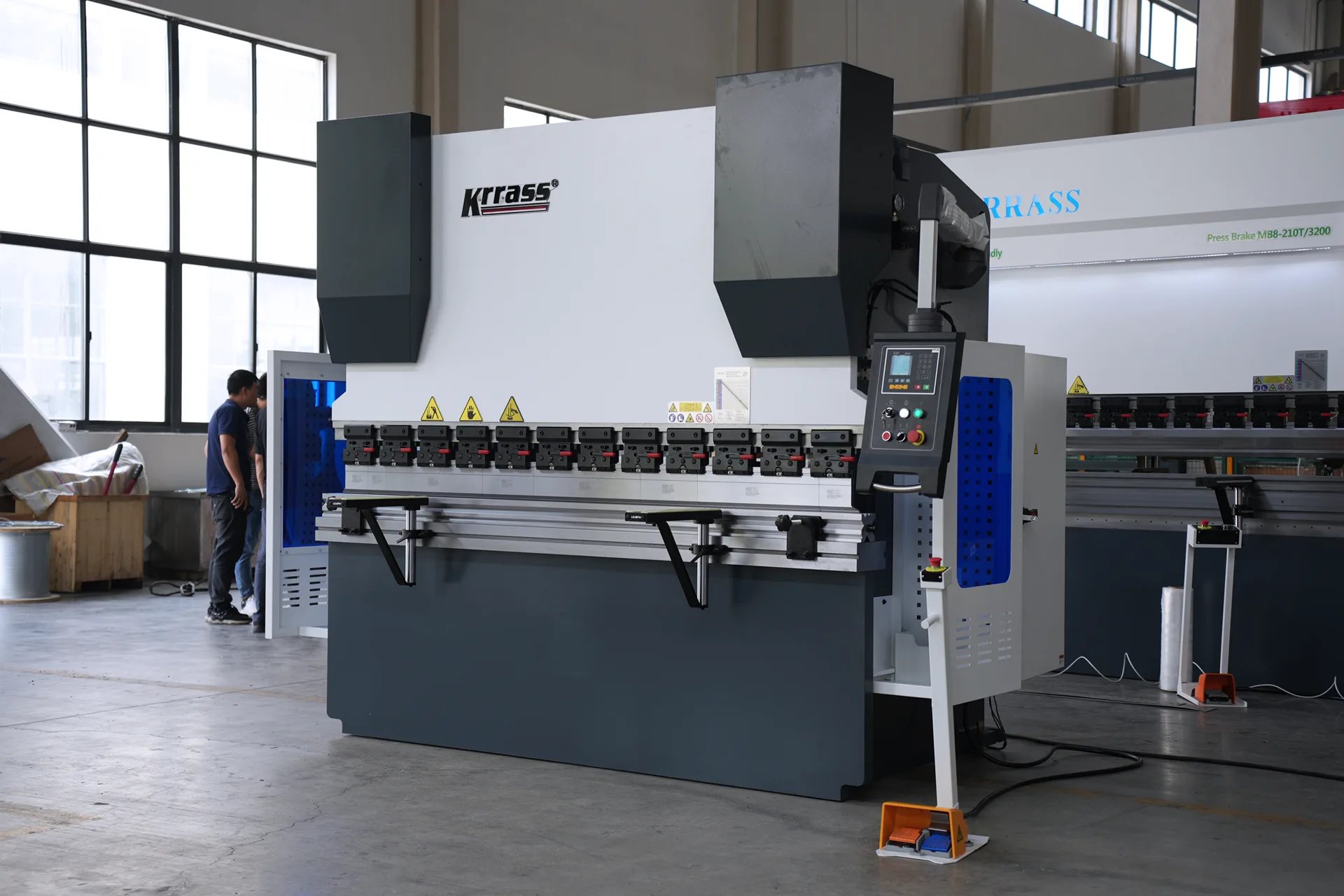 WC67K-125T2500 NC Press Brake with E21 Control Thumb