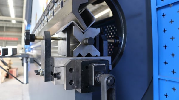 CNC Metal Brake Maintenance: Tips for Longevity and Efficiency - Pictures 3 CNC metal brake maintenance Krrass