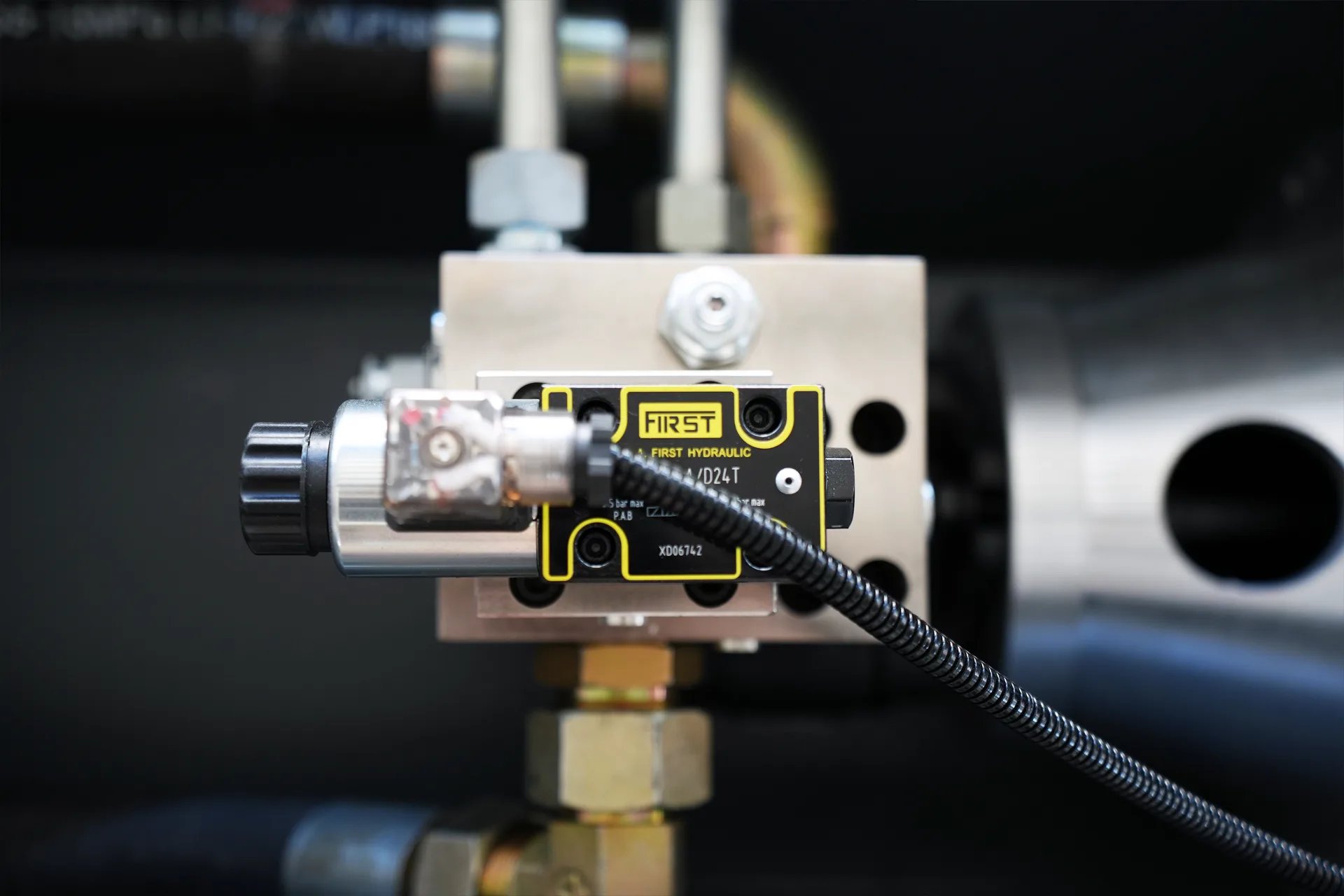 PRIMEIRA Válvula Hidráulica