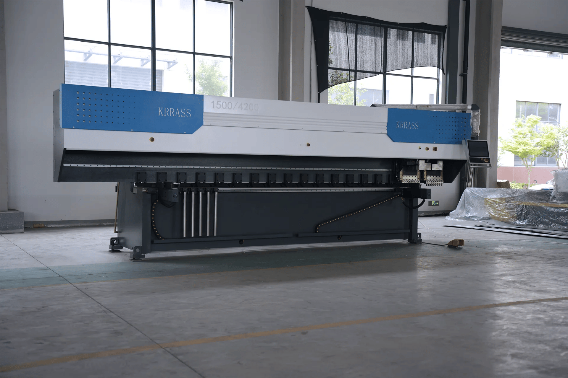 Máquina de ranhurar em V vertical de 7 eixos