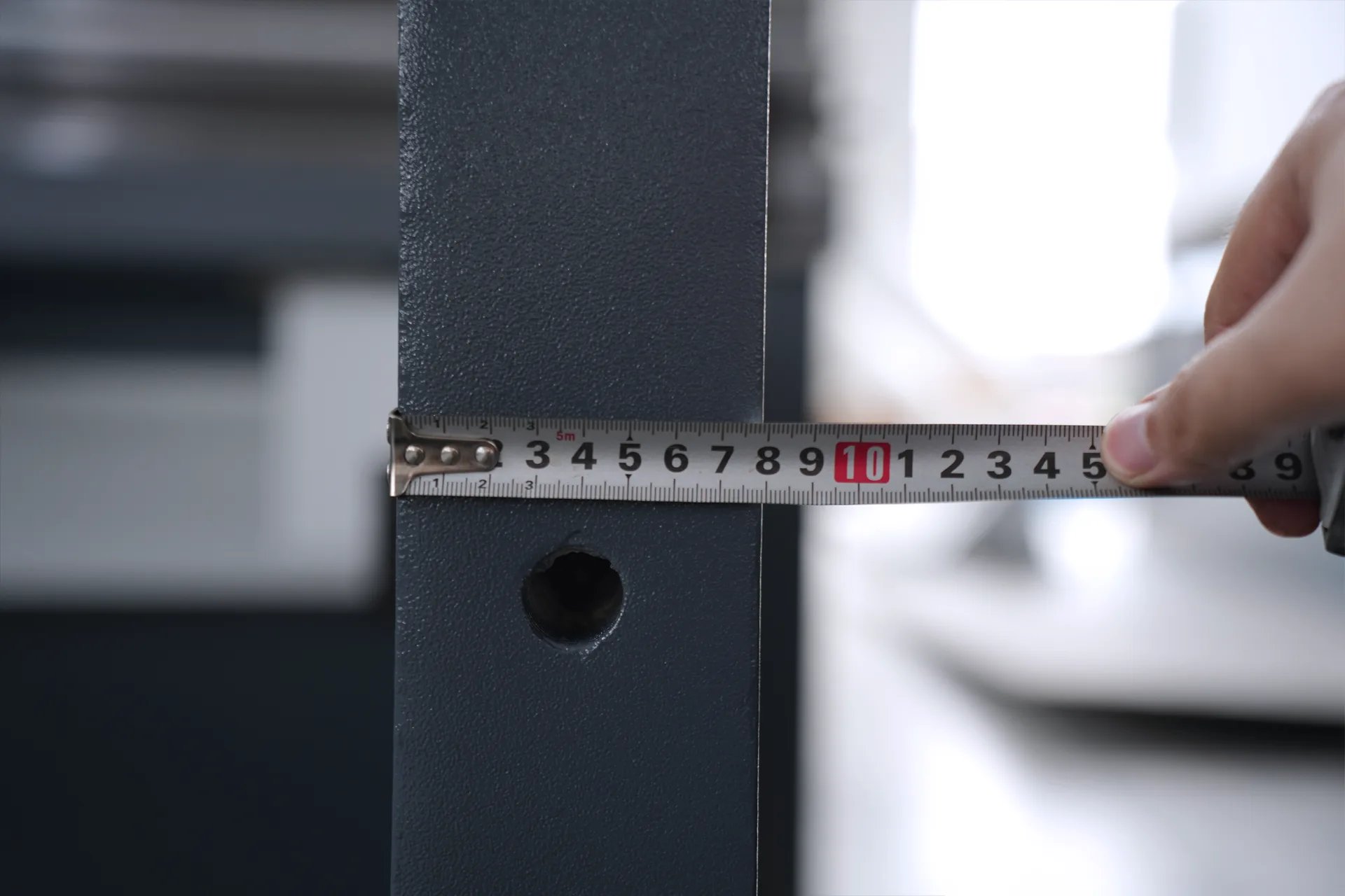 320Ton Press Brake Machine for Sale, MB8-320T4000 DA53T 4+1 Sheet Metal Press Brake price - Pictures 20 Thickness of side panel (80mm)