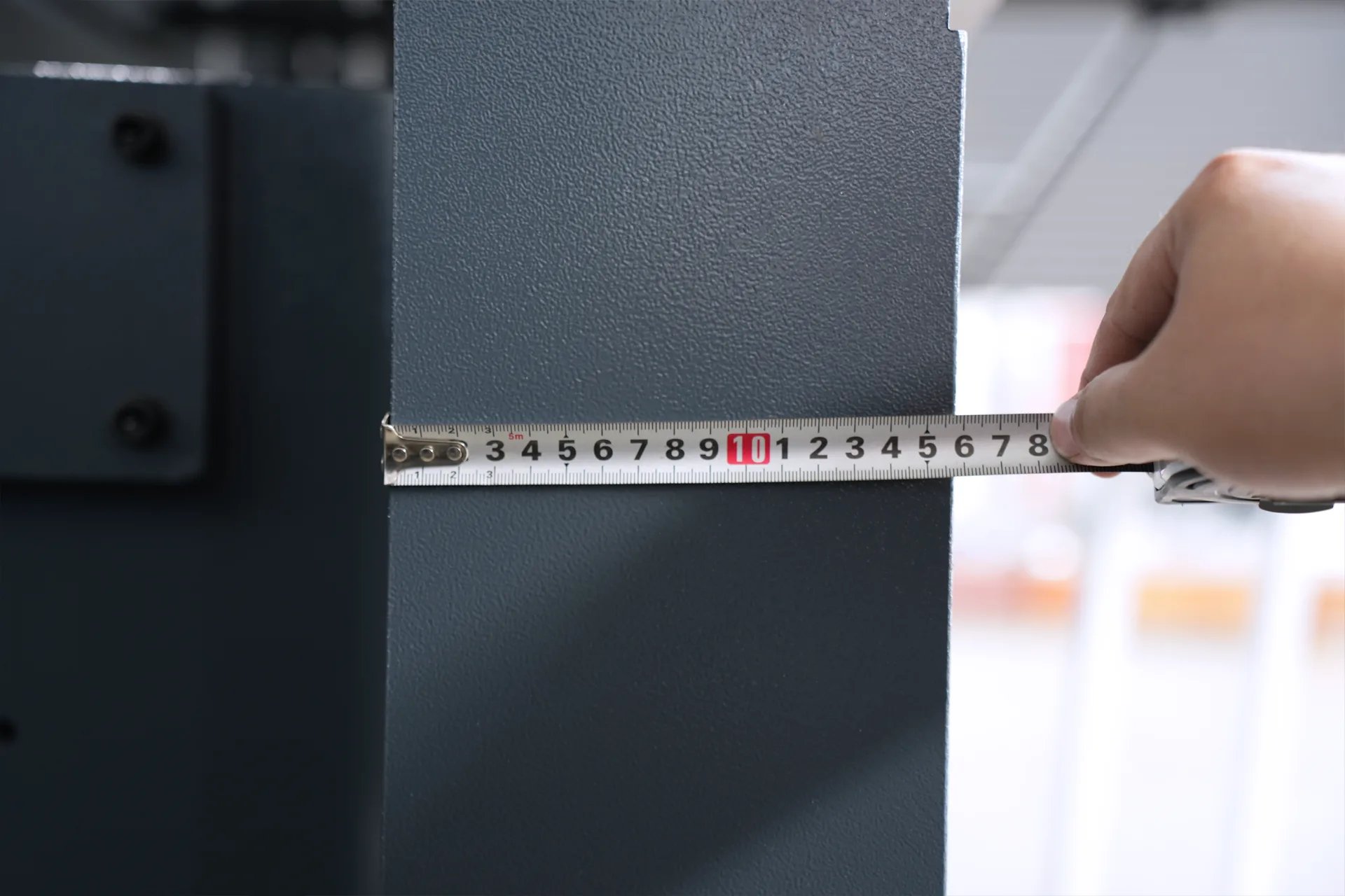 320Ton Press Brake Machine for Sale, MB8-320T4000 DA53T 4+1 Sheet Metal Press Brake price - Pictures 19 Thickness of workbench (160mm)