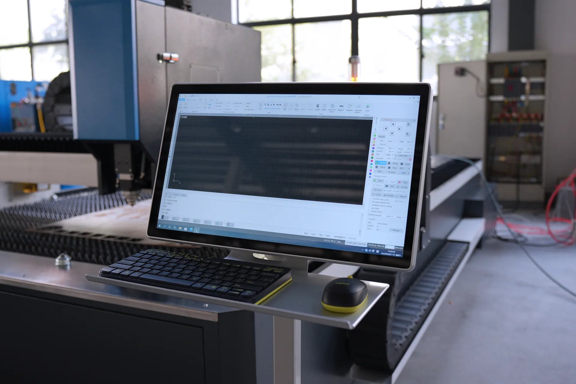 1.5KW Fiber Laser Cutting Machine, 1500W Sheet Metal Laser Cutting Machine Price - Pictures 7 Система управления шиной FSCUT4000E