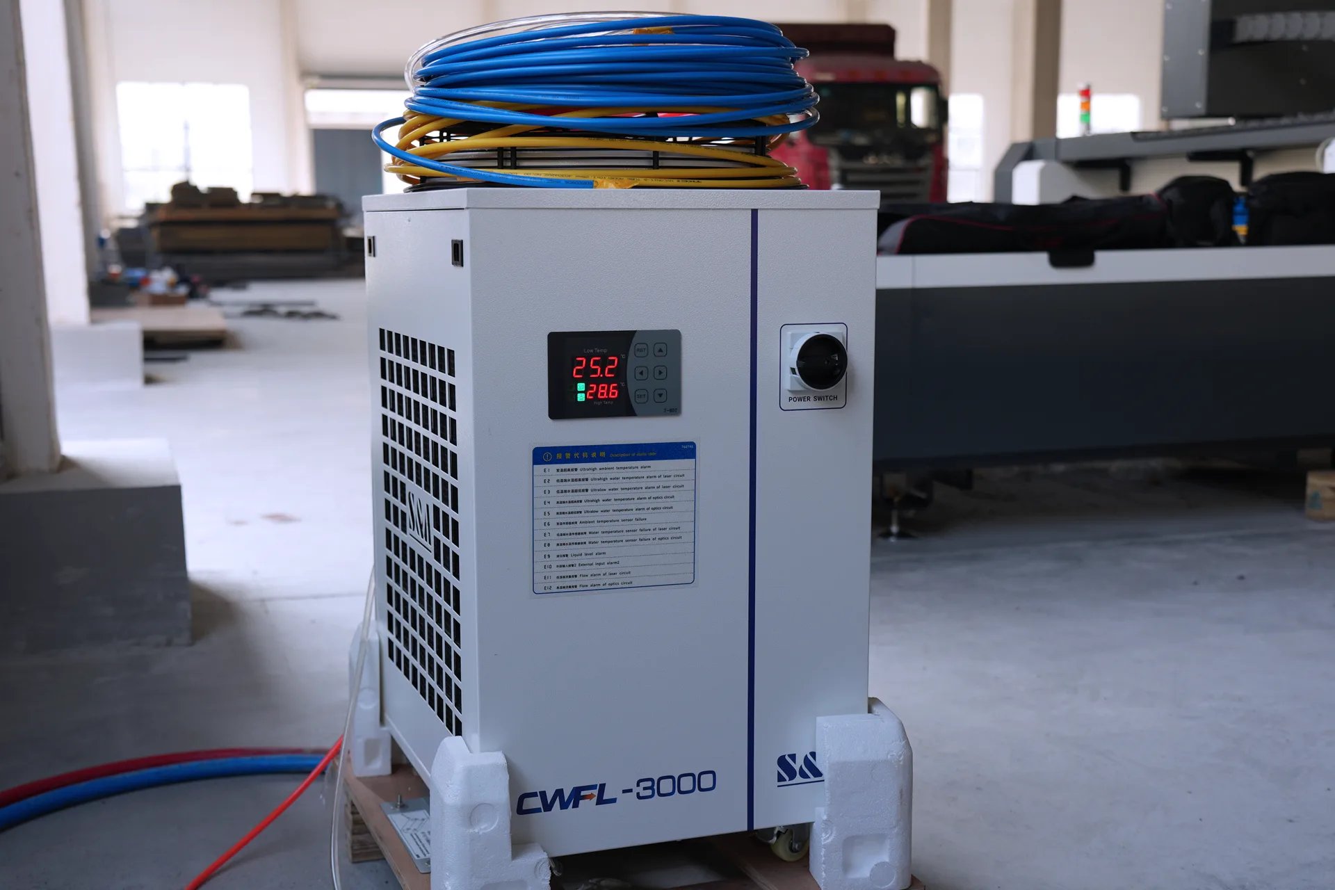 3000W Fiber Laser Cutting Machine, 3KW Fiber Laser Cutting Machine for Metal - water cooler 1