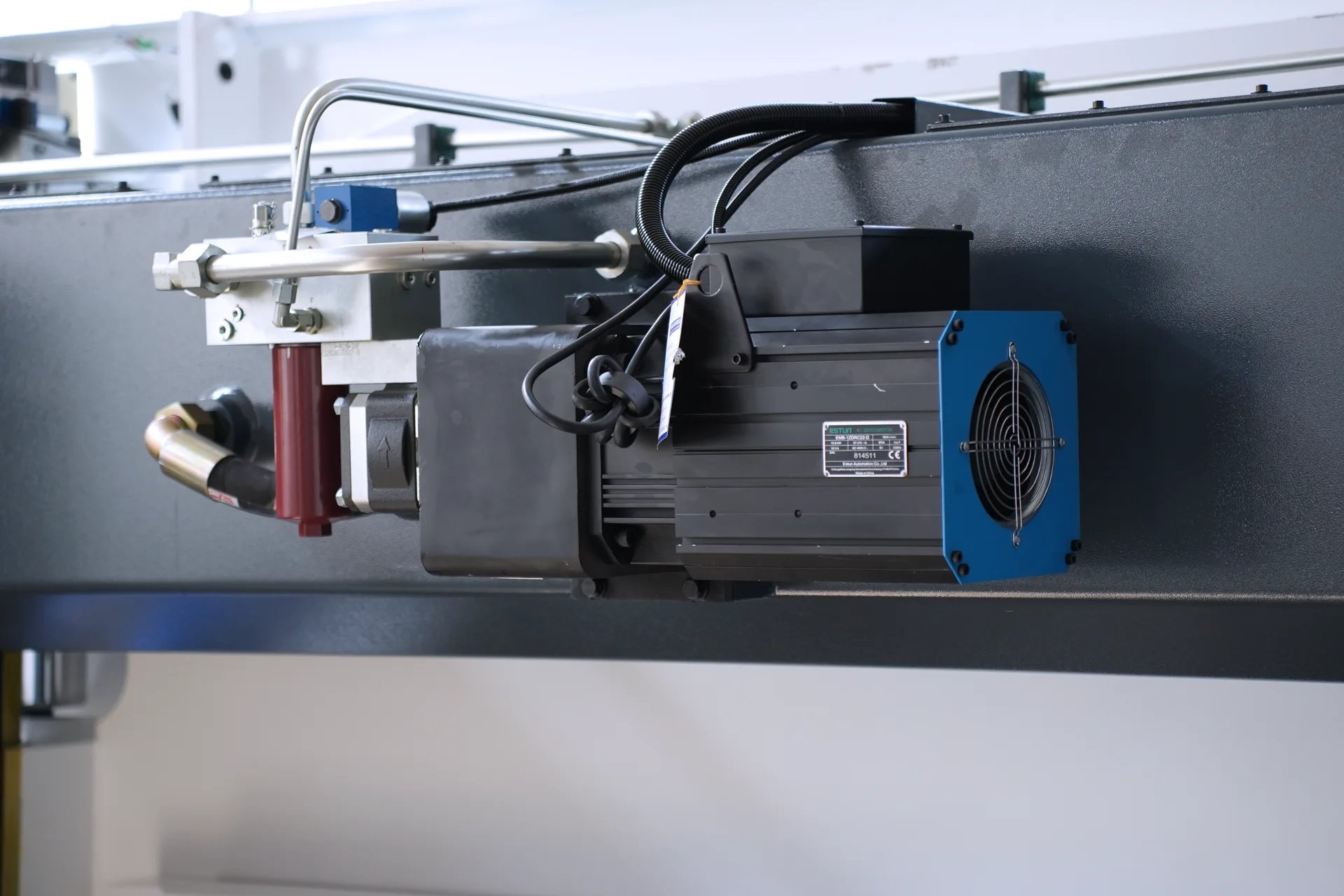 Sheet metal automated bending machine, PBS-135T3200 DA58Tx 4+1 axis sheet bender - Pictures 3 Sheet metal automated bending machine, PBS-135T3200 DA58Tx 4+1 axis sheet bender — изображение 3