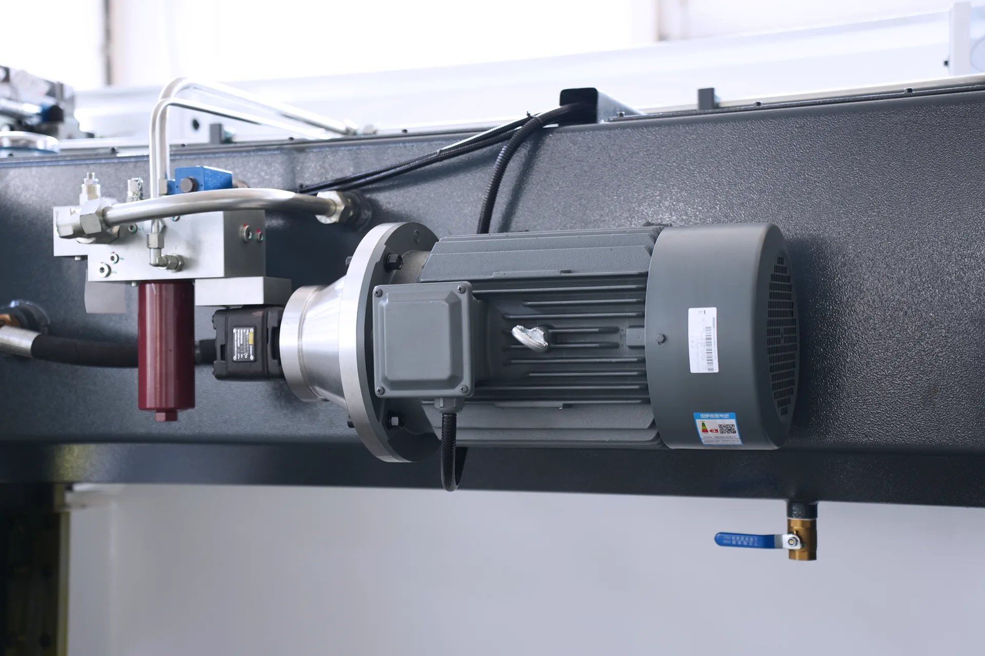 CNC Bending Machine, 110Ton Sheet Metal Bending Machine, Best Bending Machine Brand - german siemens main motor