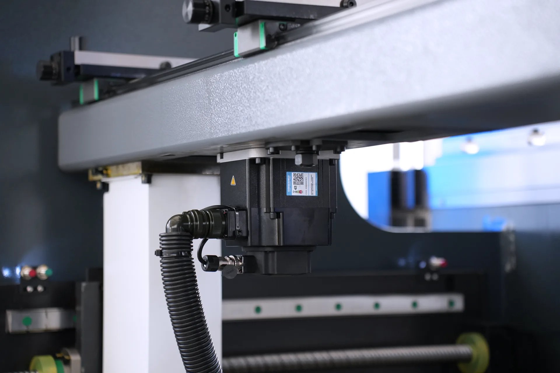 CNC Bending Machine, 110Ton Sheet Metal Bending Machine, Best Bending Machine Brand - r axis servo motor 1