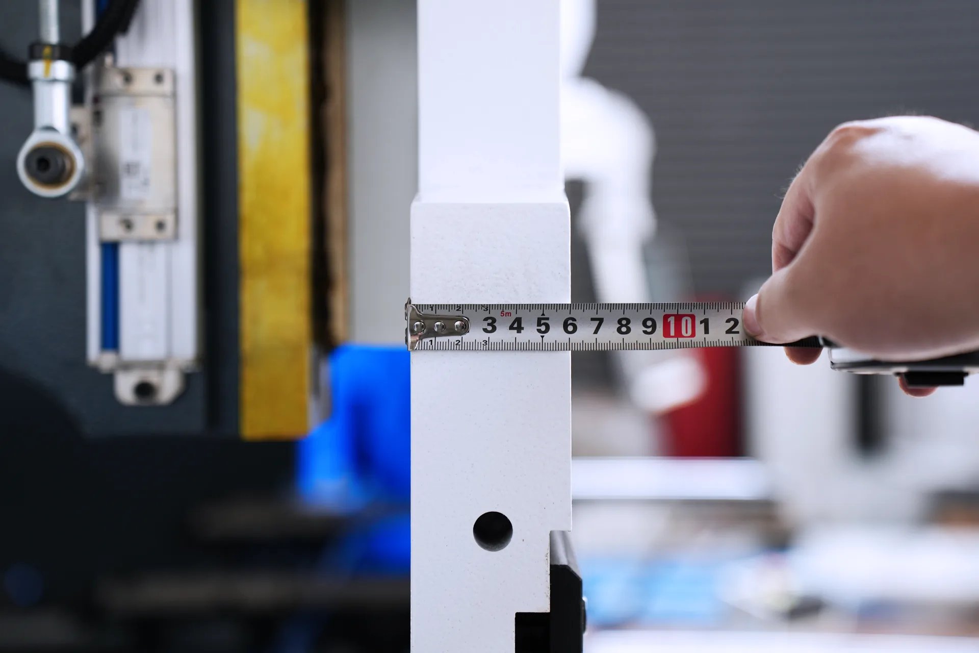 Автоматизированный листогибочный станок, PBS-135T3200 DA58Tx, 4+1-осевой листогибочный станок - Фотографии 24 Автоматизированный листогибочный станок, PBS-135T3200 DA58Tx, 4+1-осевой листогибочный станок — толщина ползуна 60 мм.