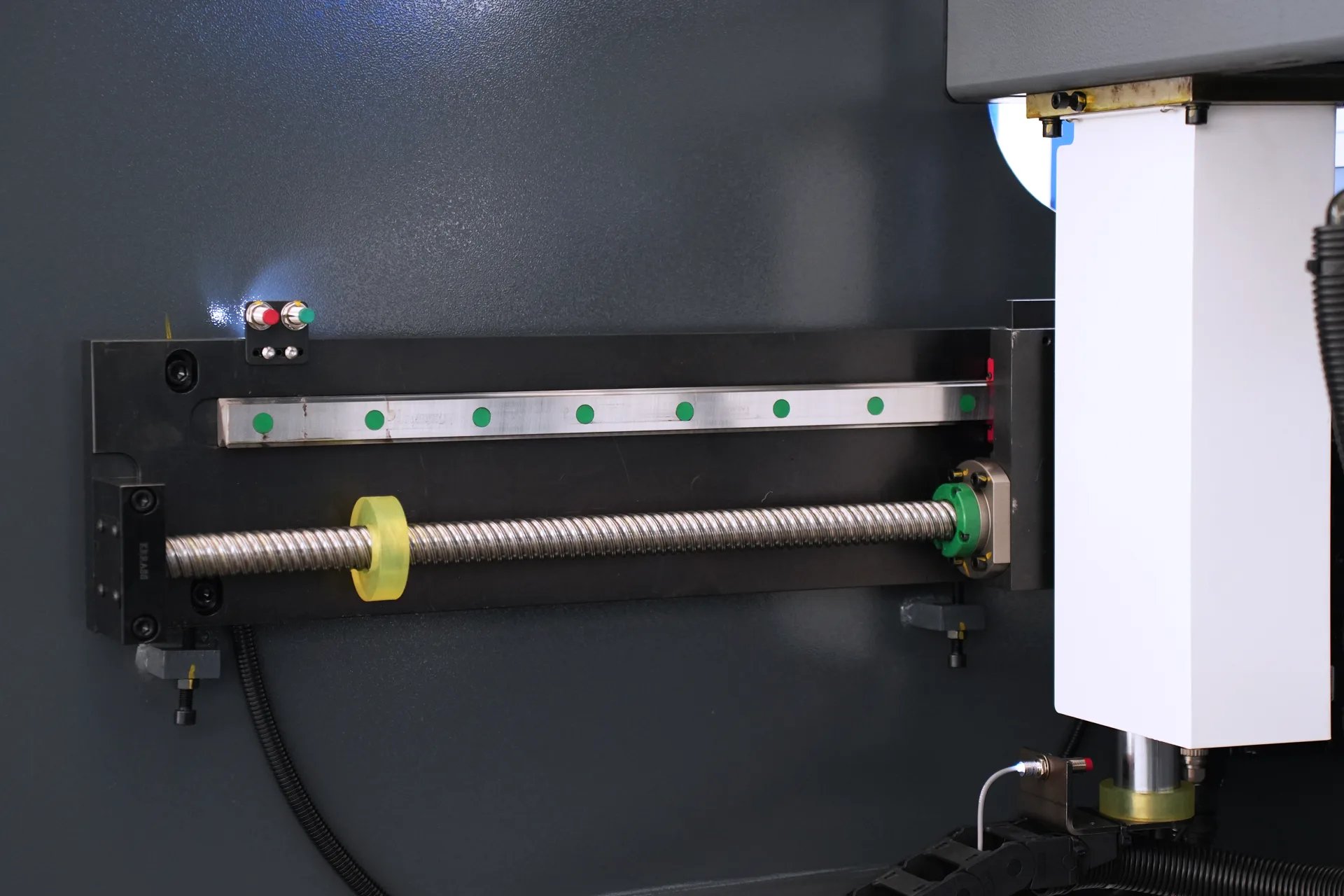 CNC Bending Machine, 110Ton Sheet Metal Bending Machine, Best Bending Machine Brand - x axis ball screw linear guide 1