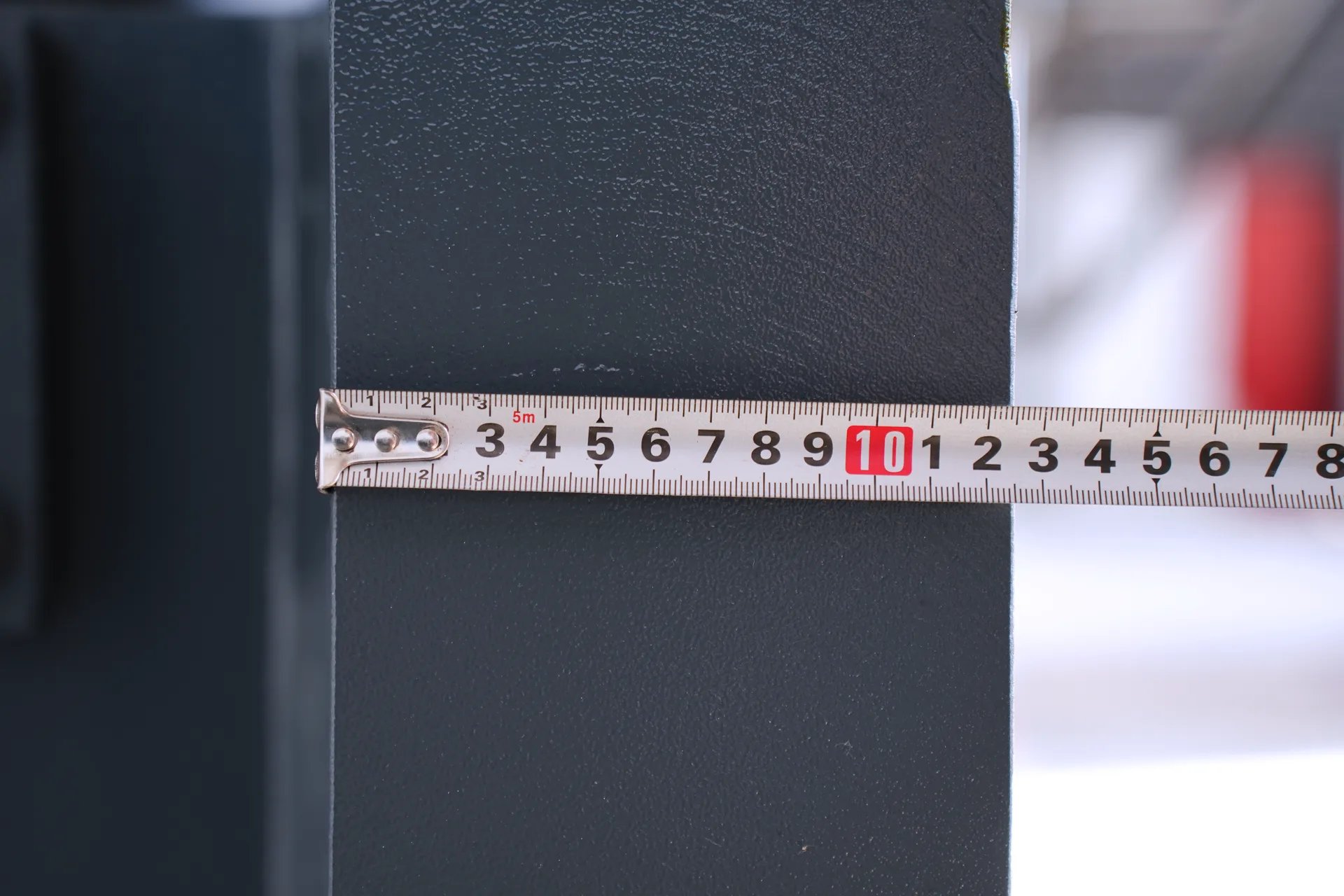 Dobradeira de chapa metálica MB8-250T3200 de 4+1 eixos, preço da dobradeira de aço de 3 metros (10 pés) - espessura da bancada de trabalho 125 mm