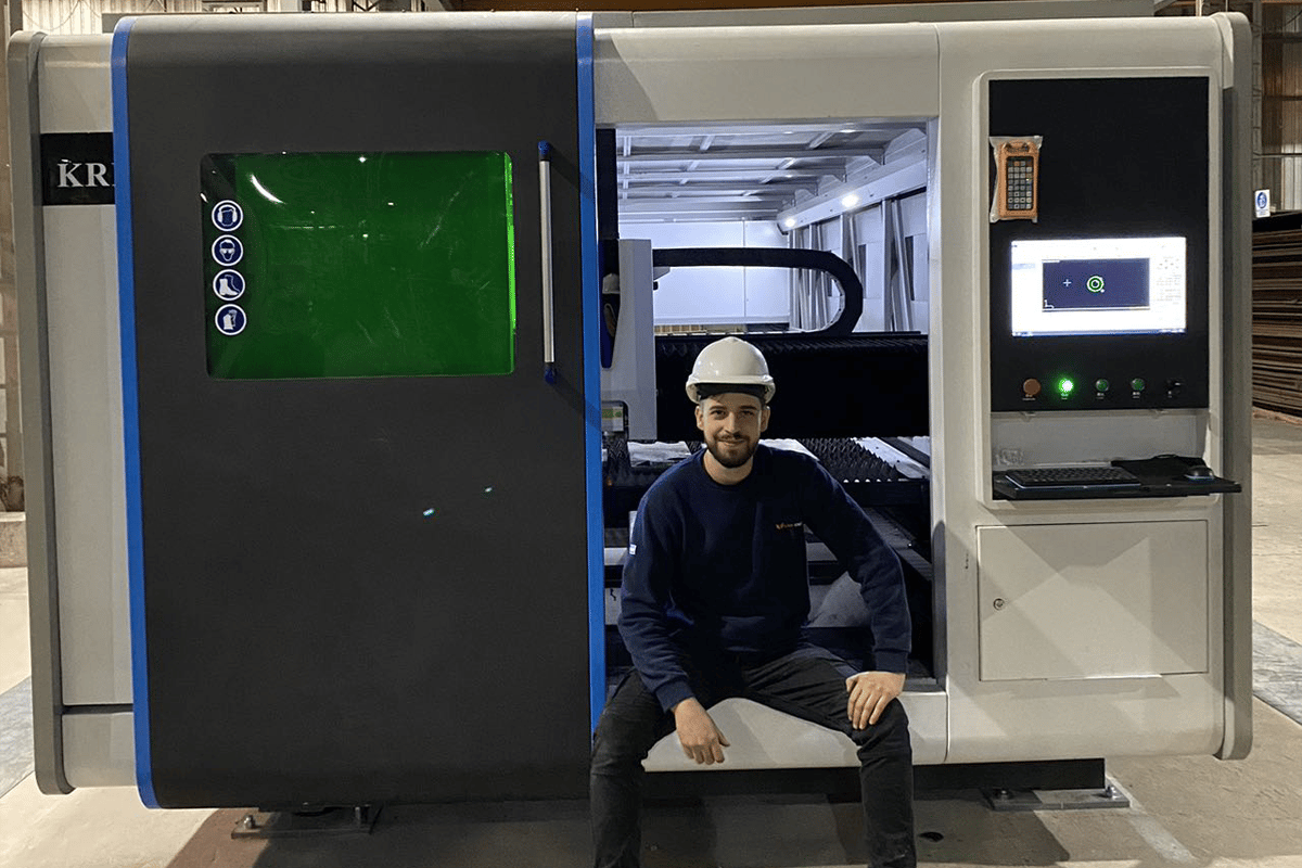 Why Choose Fiber Laser to Cut Carbon Steel