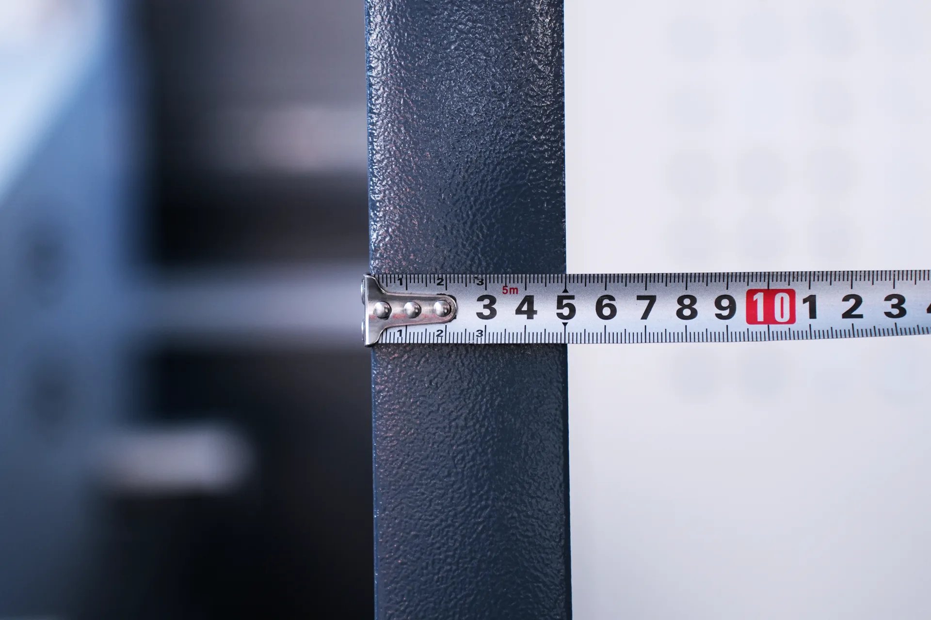 135Ton Hybrid Press Brake for Sale, PBE-135T3200 DA69T 8+1 Hybrid Press Brake Machine - Pictures 19 135Ton Hybrid Press Brake for Sale, PBE-135T3200 DA69T 8+1 Hybrid Press Brake Machine - thickness of side panel 50mm