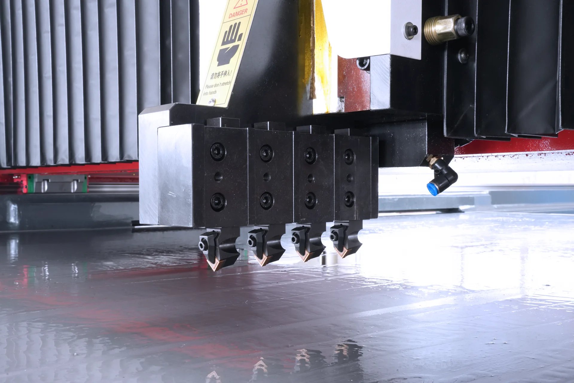 Trilhos de ranhura em V de alta precisão