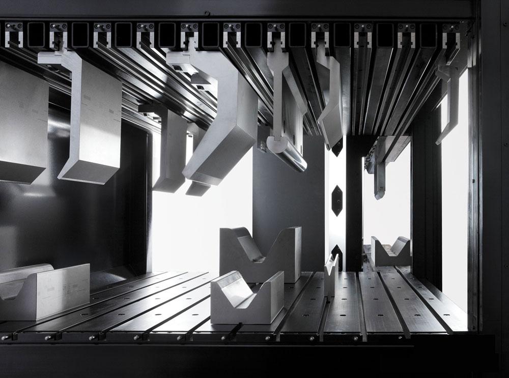 How Can I Pick the Best Press Brake Tooling? - Pictures 5 How Can I Pick the Best Press Brake Tooling? - monitor tooling performance