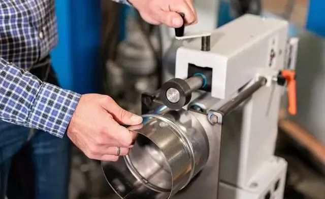 Dobradeira de prensa