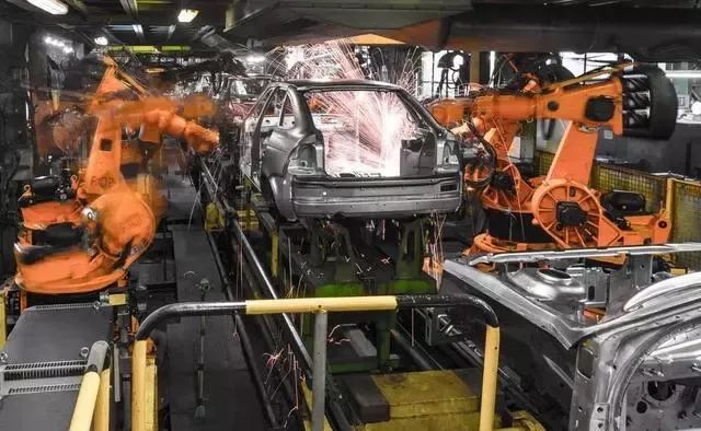 Processo de prensa dobradeira para chapas metálicas - prensa dobradeira 5